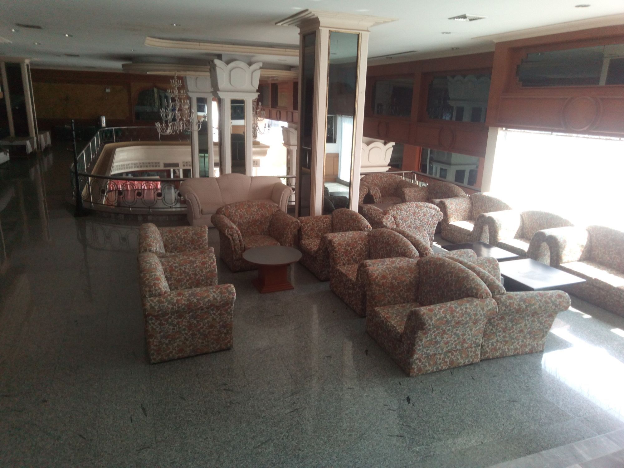 Grandpoint Hotel Фитсанулок Екстериор снимка
