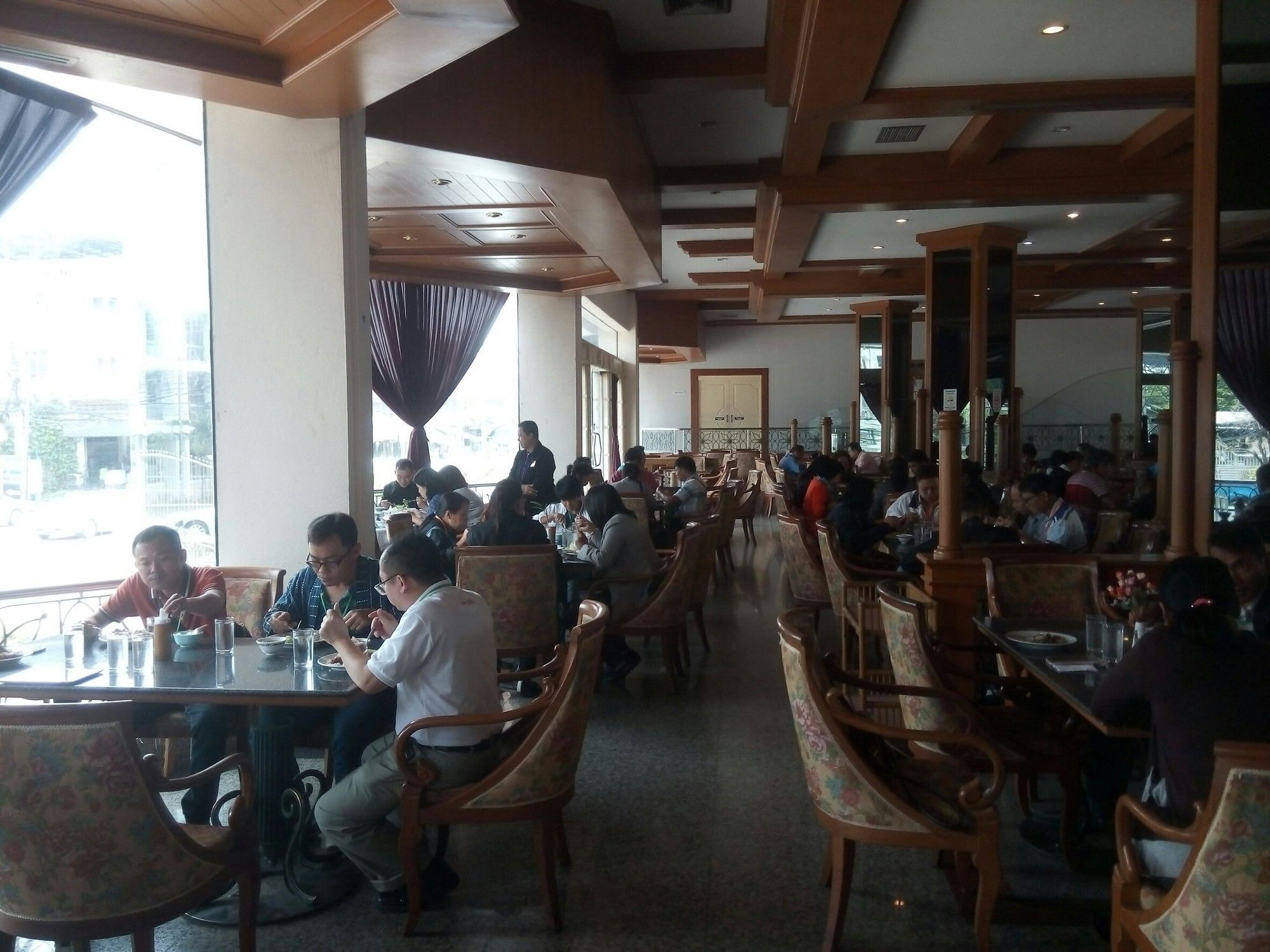 Grandpoint Hotel Фитсанулок Екстериор снимка
